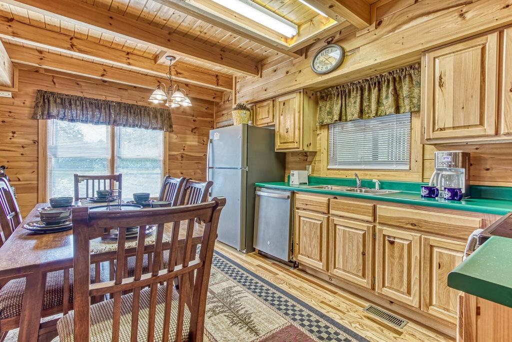 Smoky Mountain Gem Villa Gatlinburg Bagian luar foto