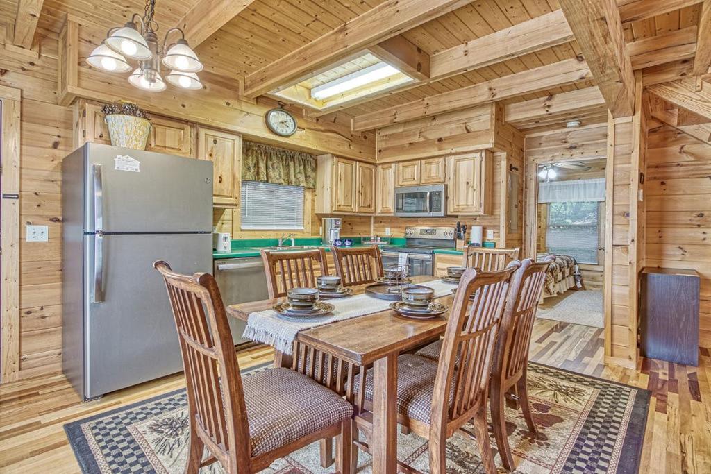 Smoky Mountain Gem Villa Gatlinburg Bagian luar foto