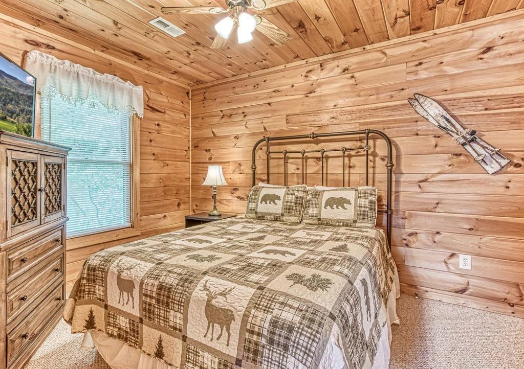 Smoky Mountain Gem Villa Gatlinburg Bagian luar foto