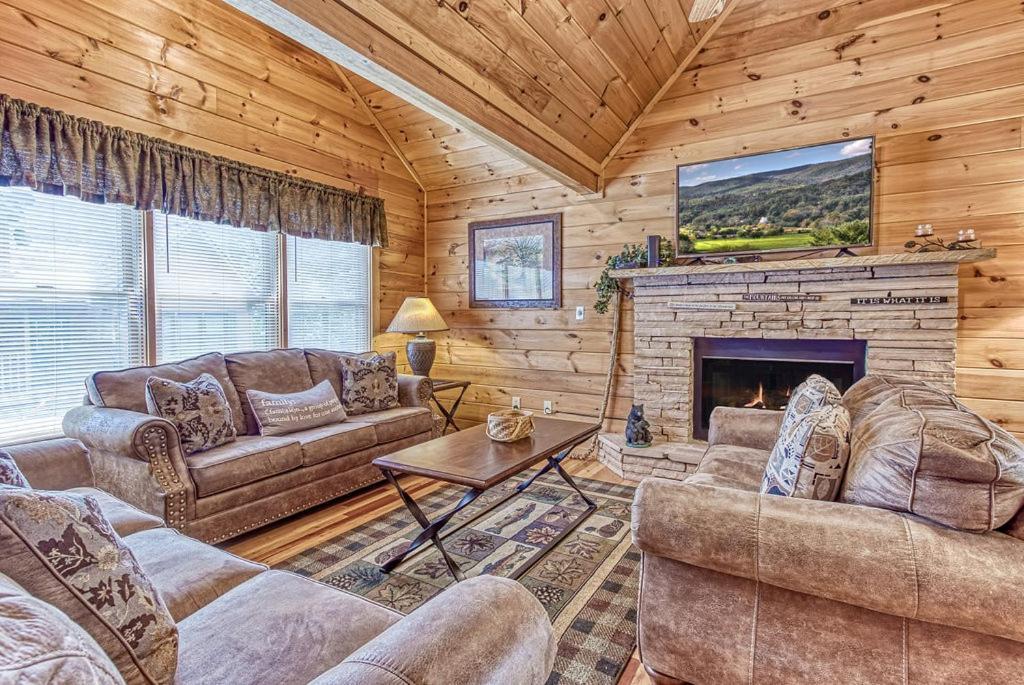 Smoky Mountain Gem Villa Gatlinburg Bagian luar foto